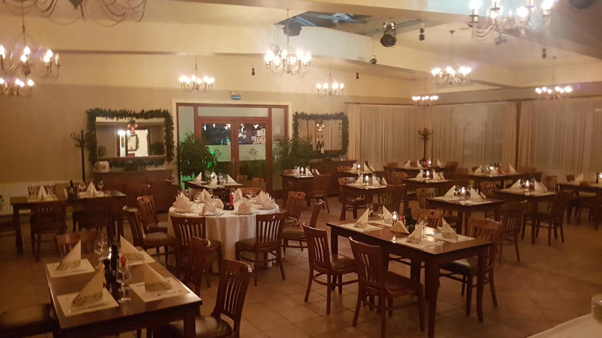 Hotel Garden Club ブラショフ エクステリア 写真