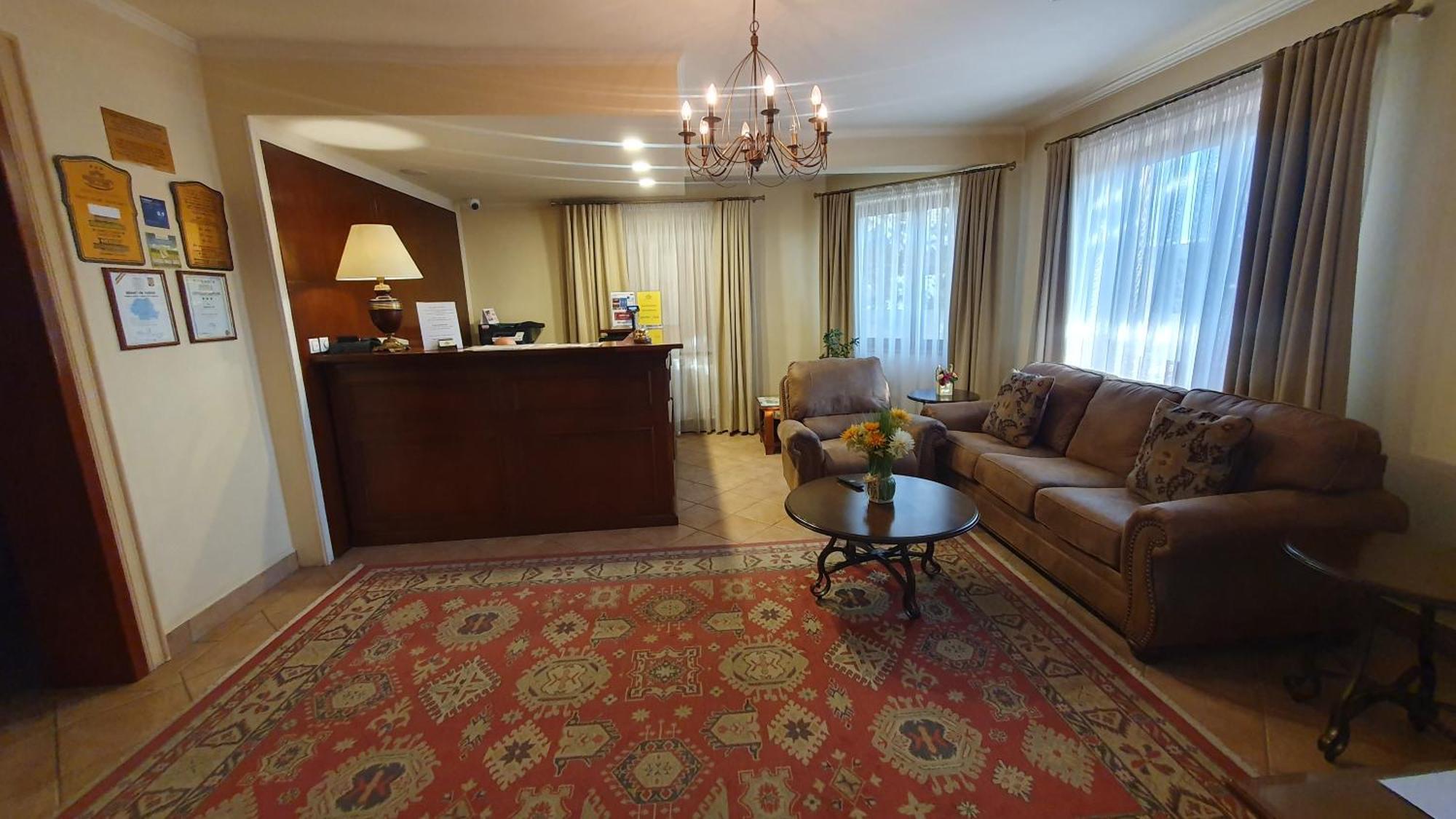 Hotel Garden Club ブラショフ エクステリア 写真